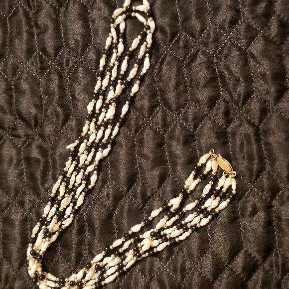 Freshwater sead pearls, black glass, and gold beads 30 inch necklace - Picture 5 of 5